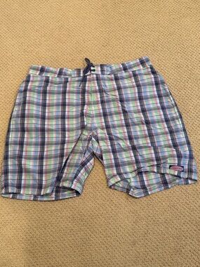 Vineyard Vines Plaid Swim Shorts in Navy, Green & Pink